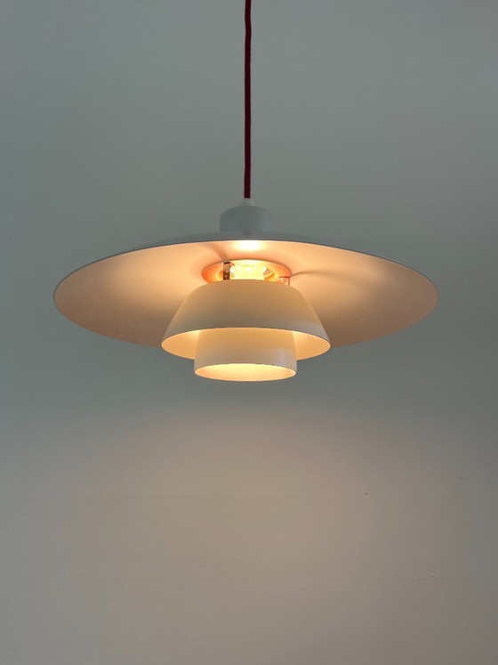 Image 1 of Vintage Louis Poulsen PH4/3 + reflector - Poul Henningsen - PH4 lamp
