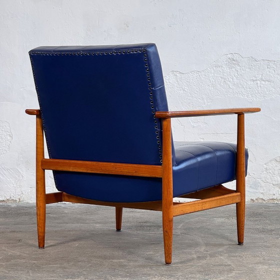 Image 1 of Een paar Hongaarse blauwe kunstlederen fauteuils, 1960