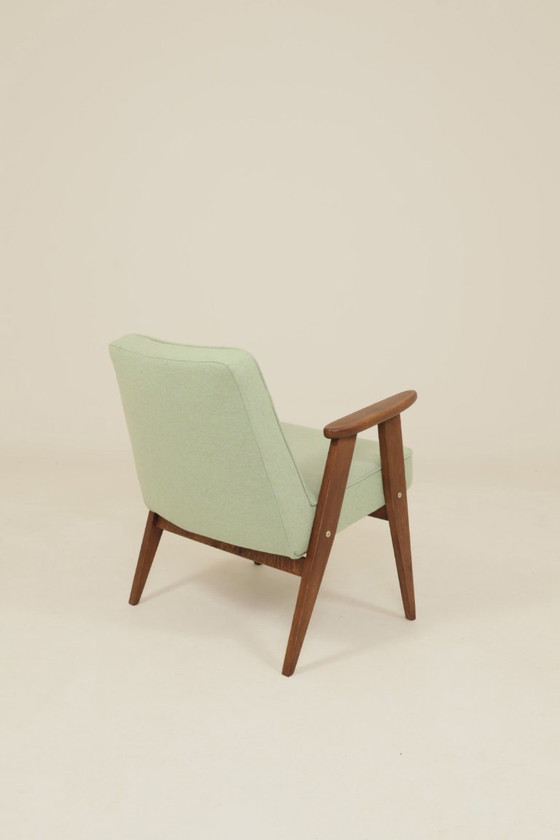 Image 1 of Fauteuil moderne du milieu du siècle en chêne et laine naturelle, design de J. Chierowski