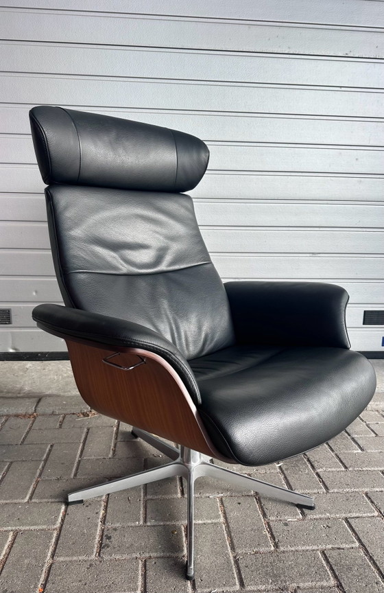 Conform Time Out – Armchairs, Leather, Wood (photo 2 of 6)