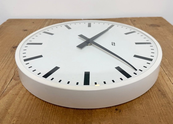 Image 1 of Orologio da parete vintage in bachelite bianca di ESMI, anni '80