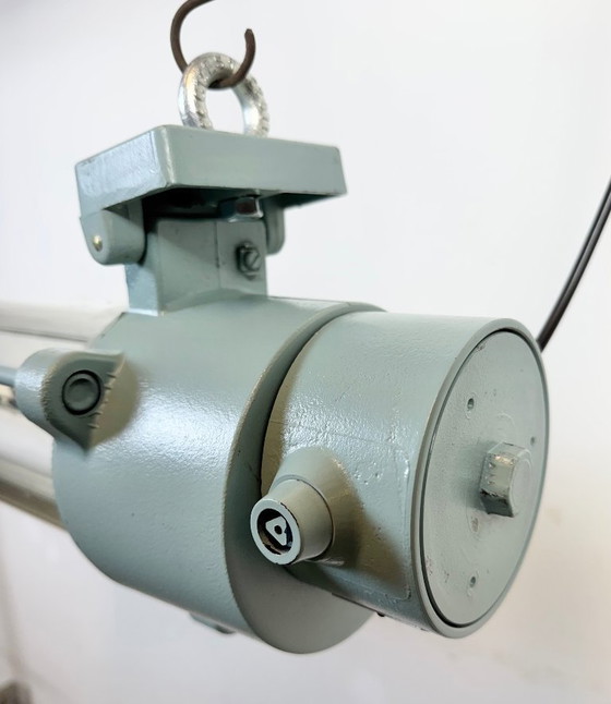 Image 1 of Lampada fluorescente industriale della Germania dell'Est di Leuchtenbau Wittenberg, anni '80