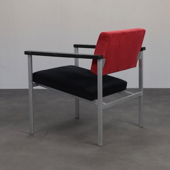 Nederlandse minimalistische fauteuil, jaren 60 – Textile (photo 5 of 8)
