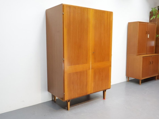 Image 1 of Vintage kledingkast 2 deurs Frantisêk Mezulanik