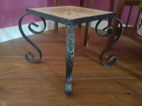 Geweldige Mid-Century Modern 60's smeedijzeren plantentafeltje bijzettafeltje met decoratieve tegel – Iron (photo 4 of 11)