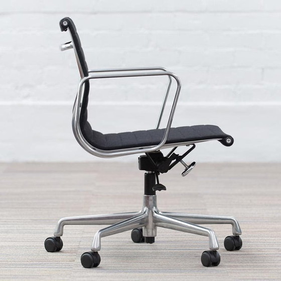 Image 1 of Silla de oficina Vitra Ea117