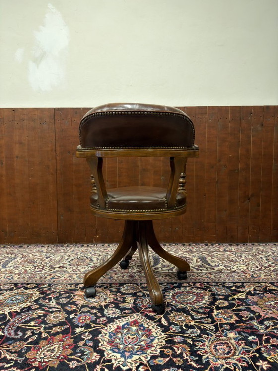 Antique English Chesterfield Office Chair – Leather, Wood (photo 4 of 7)