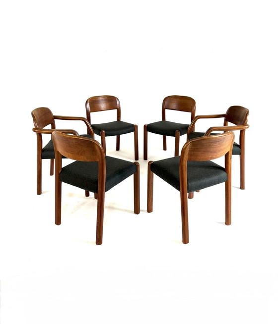 Image 1 of 6 sedie da pranzo vintage restaurate, EMC Furniture anni '80