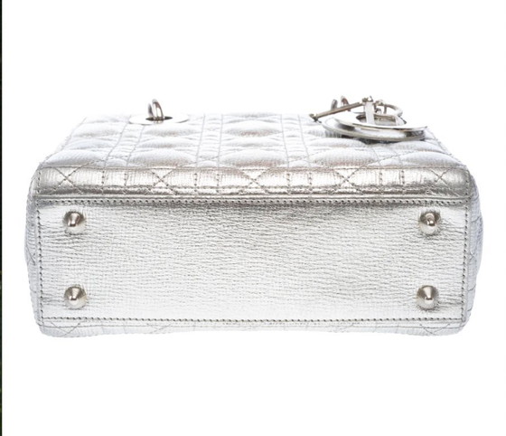 Image 1 of Borsa DIOR Lady Dior in cuoio argentato - 103267