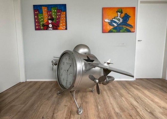Image 1 of Groot vliegtuig met klok
