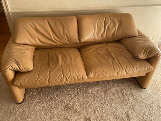 Titolo: Set Cassina Maralunga (3 posti, 2 posti, poltrona), Pelle Cognac / cammello, Zona salotto, Beige (foto 6 di 6)