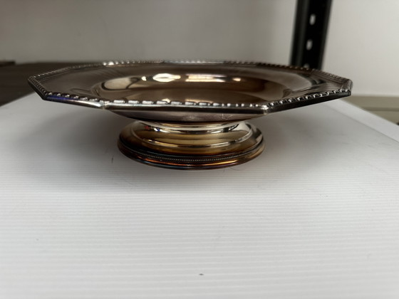 Image 1 of Coupe - Centre de Table Art-Déco en Métal Argenté Forme Octogonale