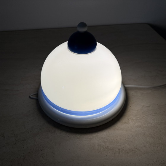 Image 1 of Applique vintage in vetro bianco e blu, anni '70