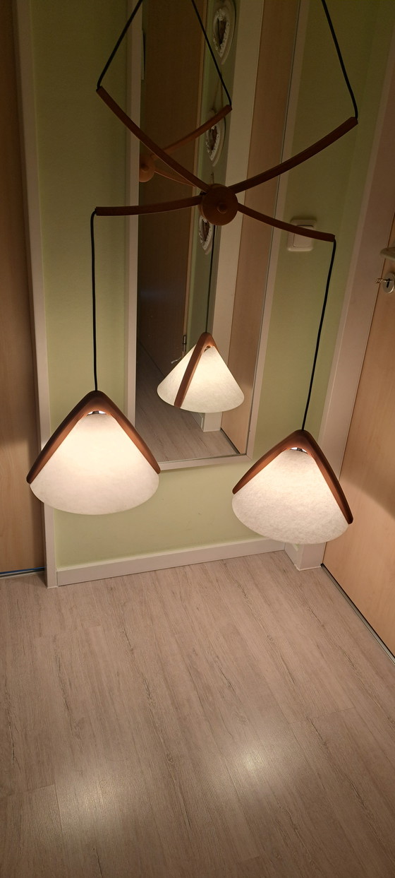 Image 1 of Lámpara colgante Domus en teca – Estilo Mid Century – 2 luces – Excelente estado