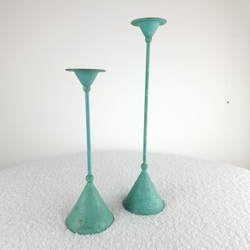 Lot de 2 bougeoirs diabolo vintage Memphis Milano années 1980 turquoise – kandelaars en kaarsen, Metal