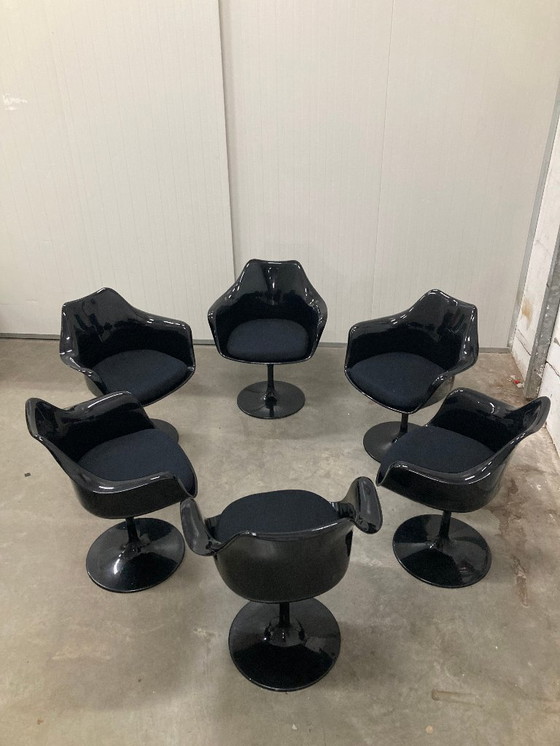 Image 1 of 6 replica Saarinen Tulip stoel 1940 met armleuning