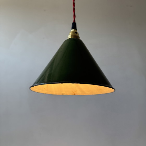 Image 1 of Batch 2 Suspensions Atelier Coniques Vertes