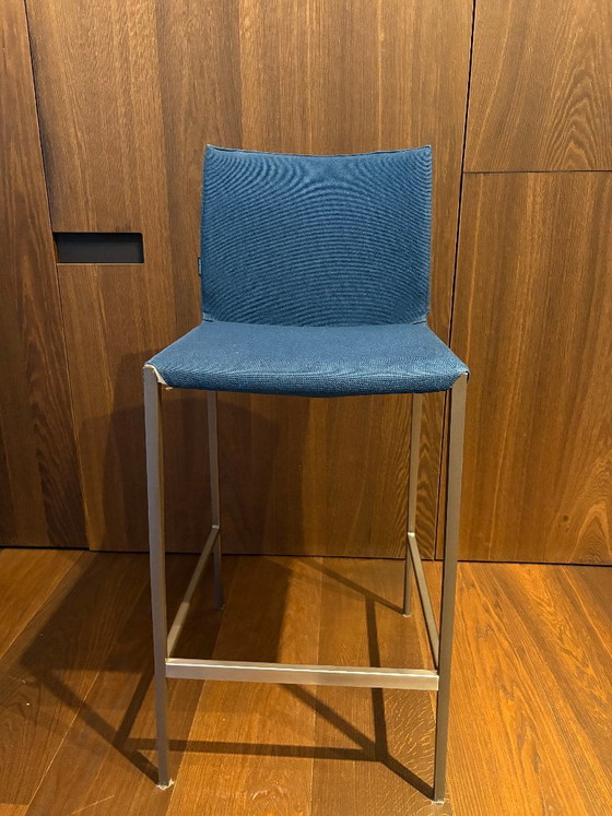2x Zanotta Bar Stools – Barstools, Metal, Textile (photo 3 of 6)
