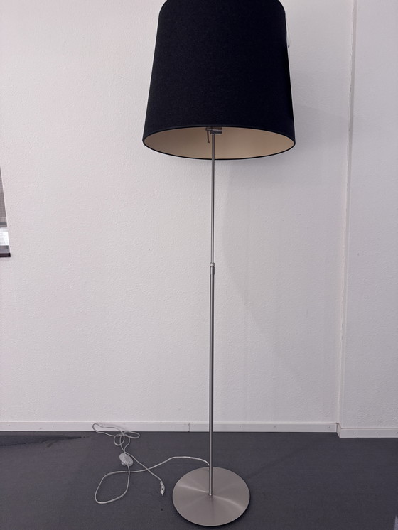 Image 1 of Lámpara de pie torcida de Feelings