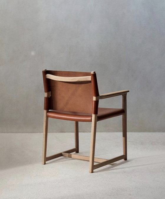 Stoel 03 van Vincent Van Duysen voor Zara Home – Fauteuils, Leather, Wood (photo 2 of 8)