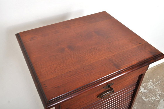 Image 1 of Antico mobiletto con anta a rullo in mogano, anni 1880