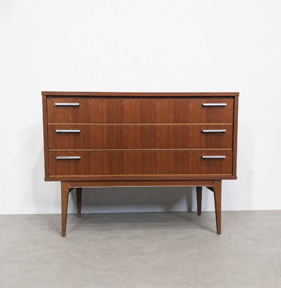 Image 1 of Commode van teakhout in Mid-Century Modern stijl