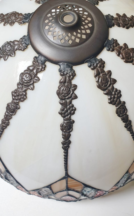 Image 1 of Large (52cm) Tiffany Stained Glass Table Lamp Peacock Feathers