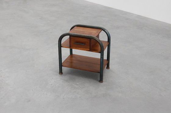 Image 1 of Tavolino o comodino industriale in stile Bauhaus, Belgio 1910 ca.