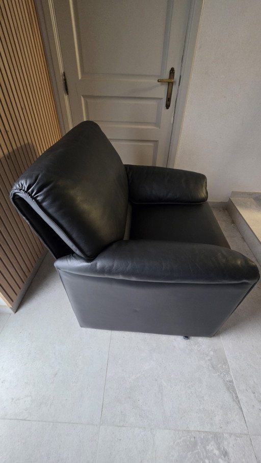 Leolux Bora bêta Armchair en cuir noir
