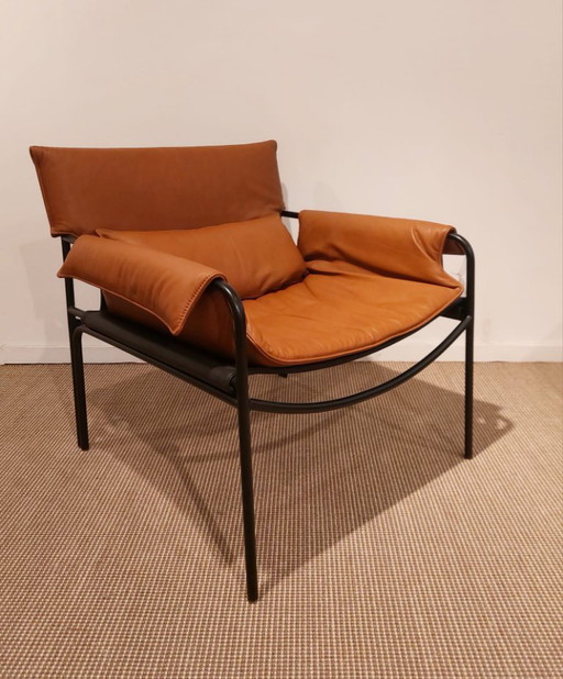 KFF Loop lounge armchair