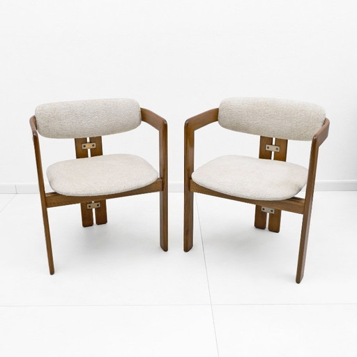 Een paar "Pamplona" fauteuils uit het midden van de 20e eeuw, ontworpen door Savini voor Pozzi, Italië, 1960.