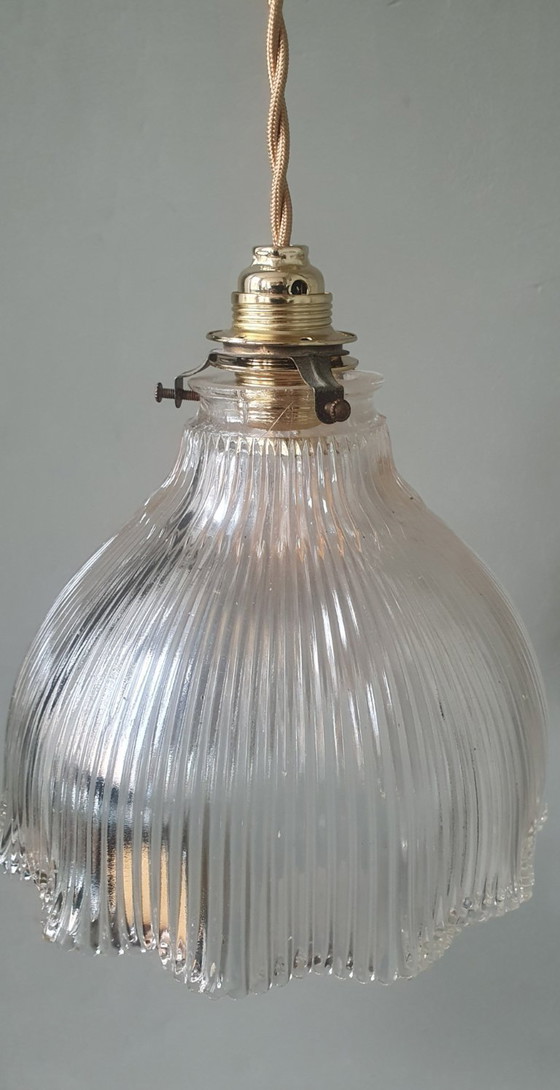 Image 1 of Lámpara colgante Holophane antigua, estilo Art Déco, de cristal fundido.