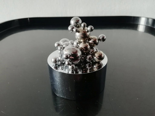 Kinetic magnetic sculpture Loncraine Broxton