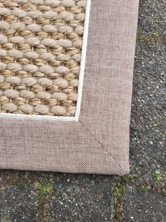 Image 1 of Tappeto Cunera 2,80 x 3,30 cm, in cocco, sisal ed erba marina.