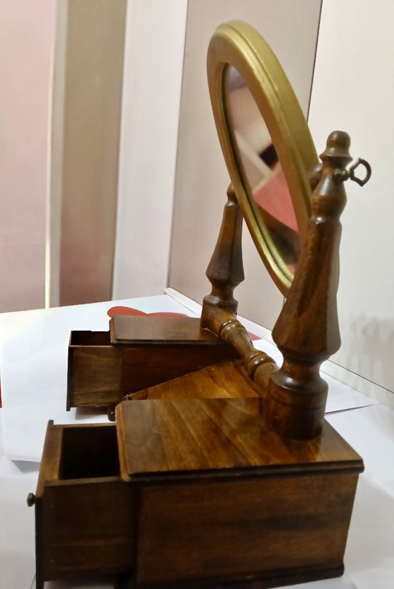 Vintage Stijl Kantelbare Spiegel met Twee Laden aan de Basis – Glass, Wood (photo 6 of 6)
