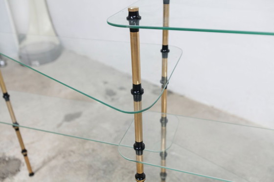 Image 1 of Étagère Présentoir Boulangerie Vitrine de Magasin en Verre et Laiton 1950