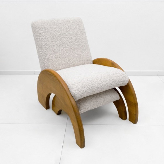 Image 1 of Ensemble fauteuil et repose-pieds en bois courbé et bouclé ivoire