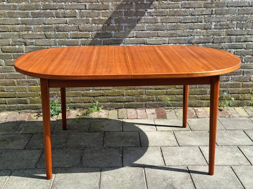 Table à manger 'OVE' par Nils Jonsson pour Troeds