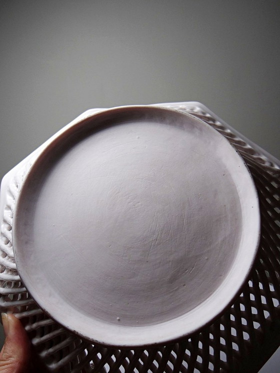 Image 1 of Octagonal bowl in pale pink braided porcelain, circa 1950
