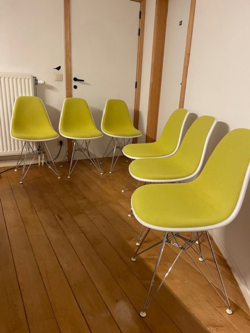 6 chaises d'appoint VITRA EAMES entièrement recouvertes de tissu jaune/vert pastel
