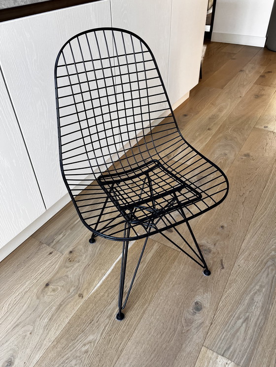 Image 1 of Sillas de comedor Vitra de 6 piezas: combinación de DKR, DAW y DKW