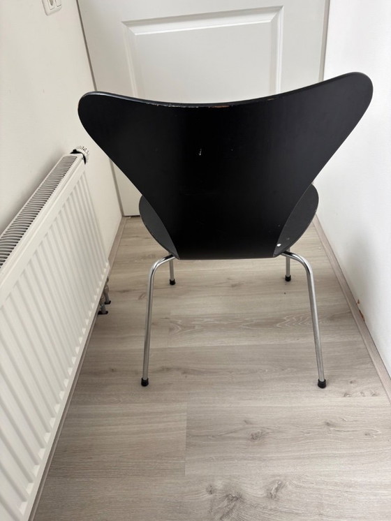Image 1 of 2 x Fritz Hansen FH vlinderstoel zwart