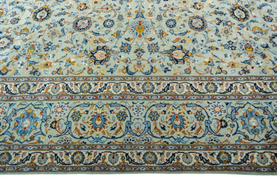 Image 1 of Perzisch tapijt - Kashan kurk 415 x 310 cm in pistachegroen