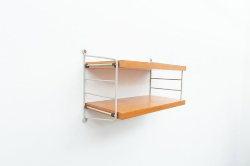 Étagère murale String en frêne, par Kajsa & Nisse Strinning, années 1950