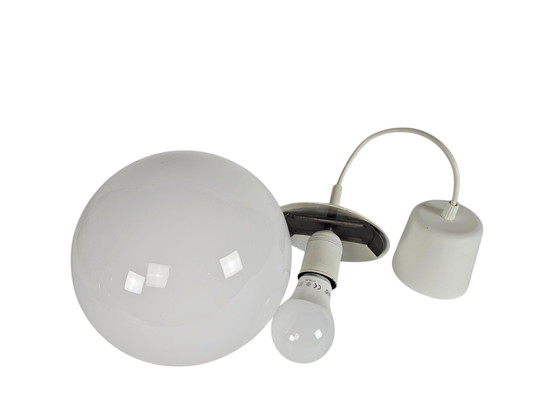 Image 1 of Happy Lights - Vintage Hanglamp - Globe - Ochtendnevel - Opaalglas - Metaal - 70's