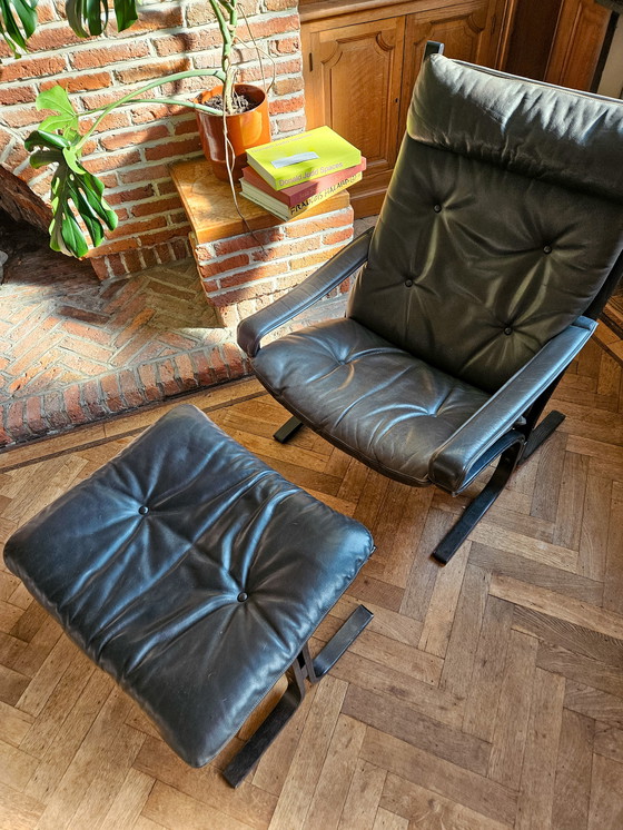 Image 1 of Ingmar Relling Siësta fauteuil & poef