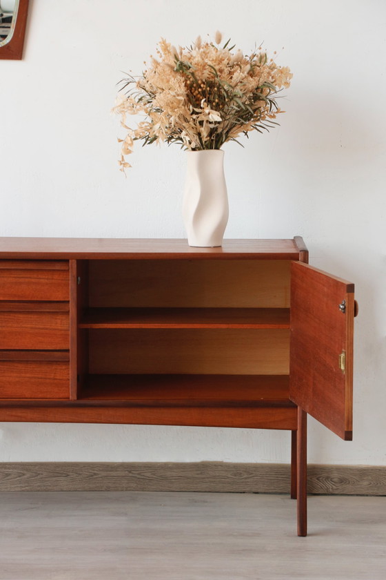 Image 1 of Da Silva" vintage sideboard - Younger