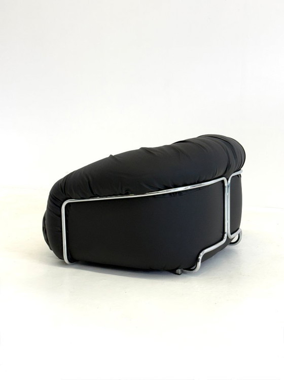 Image 1 of Poltrone italiane in stile Space Age, nere