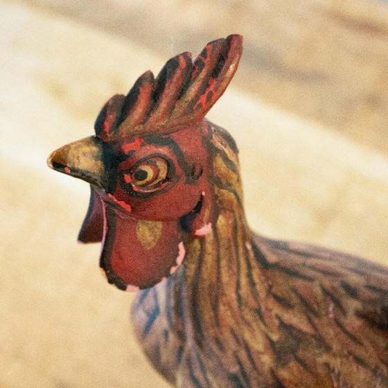 Image 1 of Gallo vintage in legno intagliato e dipinto a mano