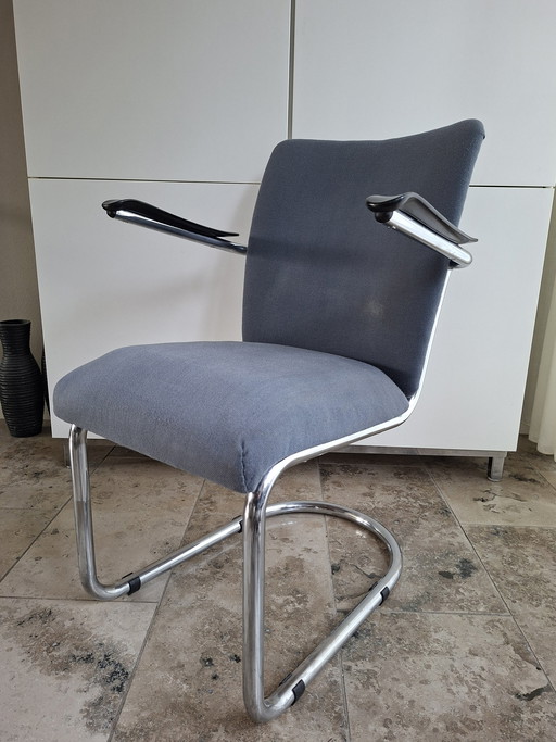 Poltrona disegnata da Toon de Wit per De Wit, anni '40.